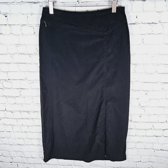 PATAGONIA | nylon casual long side zip & zip front slit skirt - Picture 1 of 10
